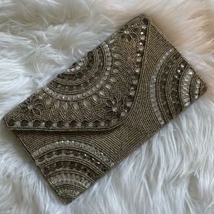 Beaded clutch